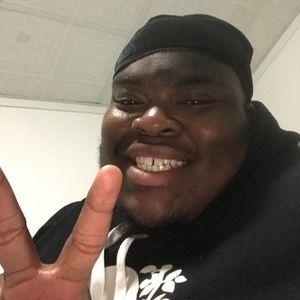 Meet your Posher, Dominic